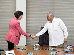 
      
      UK envoy Lindy Cameron pays courtesy visit to Gujarat CM
      
      
