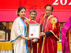 
      
      Kolkata: Shabana Azmi expresses gratitude for receiving doctorate
      
      