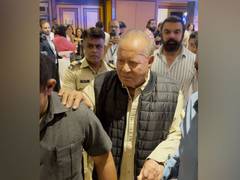 
      
      Salim Khan arrives at trailer launch of ‘Angry Young Men'
      
      