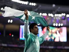 
      
      Pakistan: Maryam Nawaz presents PKR 100M to Arshad Nadeem
      
      