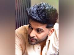 
      
      Guru Randhawa announces dates for 'Moon Rise' India tour 
      
      
