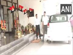 
      
      Doctor rape-murder case: CBI team arrives in Kolkata
      
      