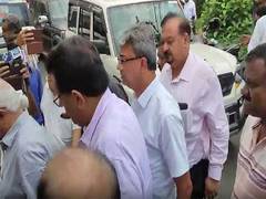 
      
      Kolkata doctor-rape & murder: IMA team reaches victim's residence
      
      