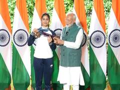 
      
      PM Modi meets India' Olympic contingent at his residence
      
      