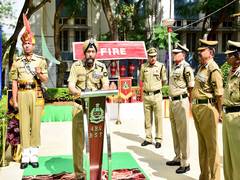 
      
      Meghalaya: Inspector General of BSF hoists flag at frontier headq
      
      