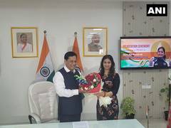 
      
      Union Minister Sarbananda Sonowal felicitates Manu Bhaker
      
      