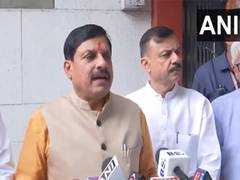 
      
      CM speaks on govt's decision to include RSS-linked authors' books
      
      