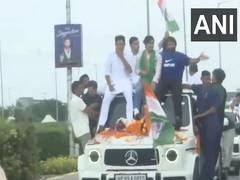 
      
      Wrestler Vinesh Phogat holds roadshow in Delhi 
      
      