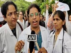 
      
      Doctors protest in Maharashtra over Kolkata rape, murder
      
      