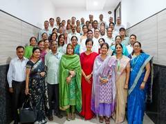
      
      Delhi: Atishi, Shelly Oberoi meet IIM-trained school principals
      
      