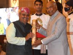 
      
      'Shyam Sundar Paliwal's movie available on STAGE OTT
      
      