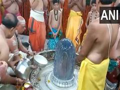 
      
      Gujarat and Madhya Pradesh mark the last Monday of 'Shravan'
      
      