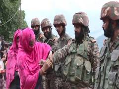 
      
      J-K: Women tie Rakhi to army personnel serving on LoC, celebrate
      
      