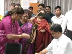 
      
      BJP women workers tie 'Rakhi' to Tripura CM Manik Saha
      
      