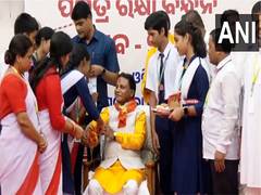 
      
      Odisha CM Majhi celebrates 'Raksha Bandhan' with school students
      
      