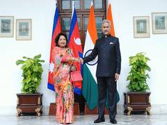 
      
      Jaishankar welcomes Nepal counterpart Arzu Rana Deuba to India
      
      