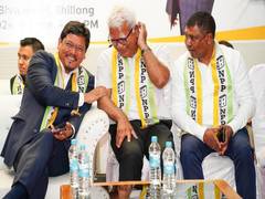 
      
      Three out of four Congress MLAs in Meghalaya join CM Sangma-led N
      
      
