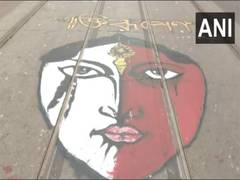 
      
      Doctors of RG Kar Medical College protest through graffiti
      
      
