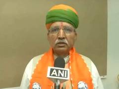 
      
      BJP's Arjun Meghwal lauds centre's decision on lateral entry
      
      