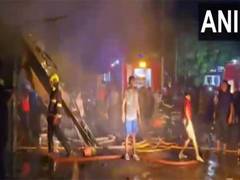 
      
      Pune: Fire breaks out in multiple shops in Pimpri Chinchwad
      
      