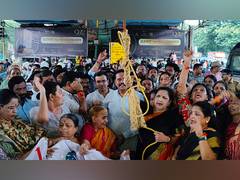 
      
      Maha Vikas Aghadi calls for 'Maharashtra Bandh'
      
      