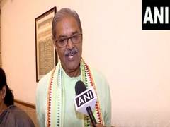 
      
      Odisha Dy CM congratulates men's hockey team for winning bronze
      
      