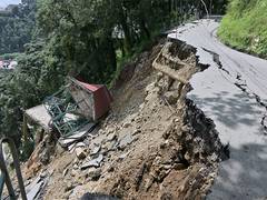 
      
      Multiple landslides hit Himachal's Shimla, 20 bodies recovered
      
      