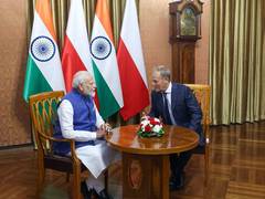 
      
      PM Modi, Polish counterpart Tusk pledge stronger ties
      
      