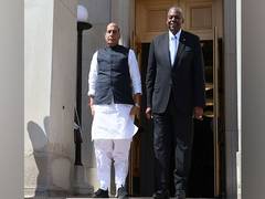 
      
      Rajnath Singh, Lloyd Austin appreciate progress in Quad, INDUS-X
      
      