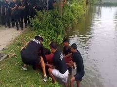 
      
      Assam: Police recover body of Dhing gang rape accused
      
      