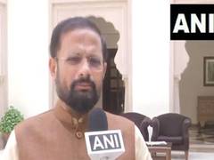 
      
      Shiv Sena MP Naresh Mhaske demands removal of Cong spokesperson
      
      