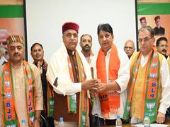 
      
      Former HP CM Jairam Thakur attends mass hearing of Mann Ki Baat
      
      