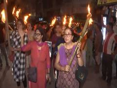 
      
      Torchlight protest held in Siliguri over Kolkata rape-murder
      
      