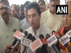 
      
      Scindia reacts on upcoming Gwalior Regional Industry Conclave
      
      