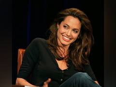 
      
      Angelina Jolie to be honoured at Toronto Film Festival
      
      