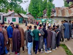 
      
      279 candidates file nomination papers for Phase 1 of J-K polls
      
      