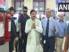 
      
      MP: CM Mohan Yadav meets Governor Mangubhai Patel at AIIMS Bhopal
      
      