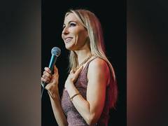 
      
      Comedian Nikki Glaser to host Golden Globes 2025
      
      