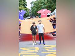 
      
      Harmanpreet, Sarabjot unveil new race day tee for VDHM
      
      