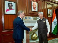 
      
      Jaishankar meets Hungarian MP Balazs Orban
      
      