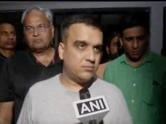
      
      Gujarat Home Minister visits flood-affected parts of Vadodara
      
      