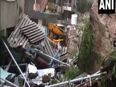 
      
      One dead, two missing in house collapse in Andhra's Vijayawada
      
      