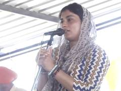
      
      Olympian wrestler Vinesh Phogat reaches farmer protest site 
      
      