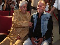 
      
      Salim-Javed attend special screening of 'Sholay' in Mumbai 
      
      