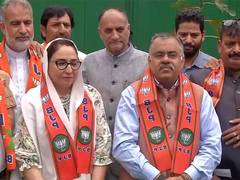 
      
      People of J-K hold PM Modi in high esteem, says BJP's Tarun Chugh
      
      