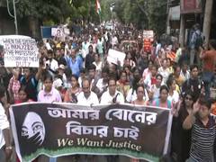 
      
      Locals hold protest over RG Kar rape-murder case in Kolkata
      
      