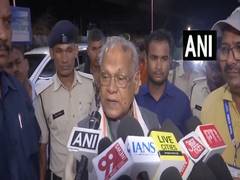 
      
      Jitan Ram Manjhi hits back at Tejashwi Yadav over caste census
      
      