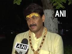 
      
      AAP's habit to make such allegations and run away: Manoj Tiwari
      
      
