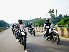 
      
      Hero MotoCorp sold 5.12 lac units of motorcycles and scooters
      
      