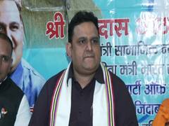 
      
      Haryana Polls: Ramdas Athawale's RPI(A) seeks 2 seats from BJP
      
      